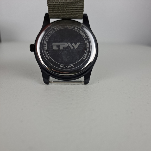 Nylon Fashion Watch - Picture 4 of 5